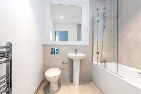 1 bedroom flat for sale, Chatham Waters, North House, Gillingham Gate Road, Gillingham, ME4