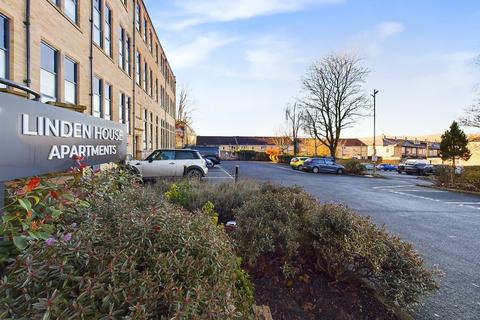 2 bedroom flat for sale, Linden Road, Colne BB8