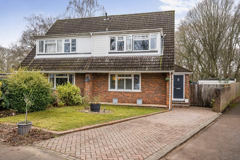 4 bedroom semi-detached house for sale, Staplehurst, Bracknell, Berkshire