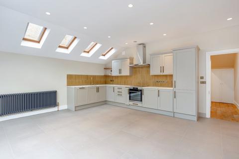 2 bedroom terraced house for sale, Lambrook Terrace, London