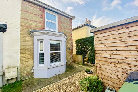 3 bedroom semi-detached house for sale, Yarborough Road, East Cowes, Isle of Wight