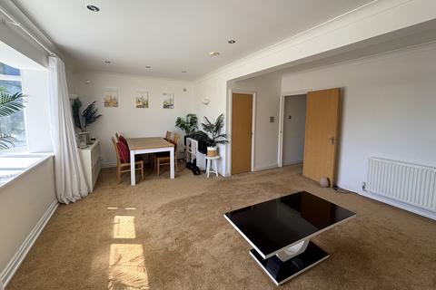 3 bedroom maisonette for sale, Feversham Avenue, Queens Park, Bournemouth BH8