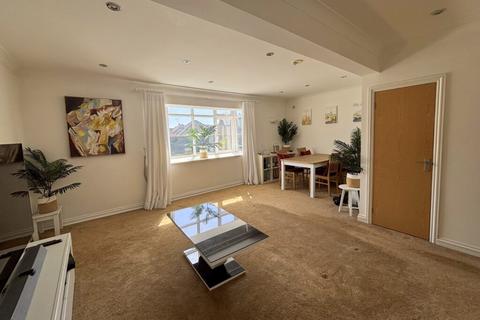 undefined, Feversham Avenue, Bournemouth BH8