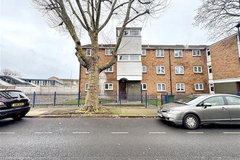 1 bedroom flat to rent, Whitta Road, Manor Park