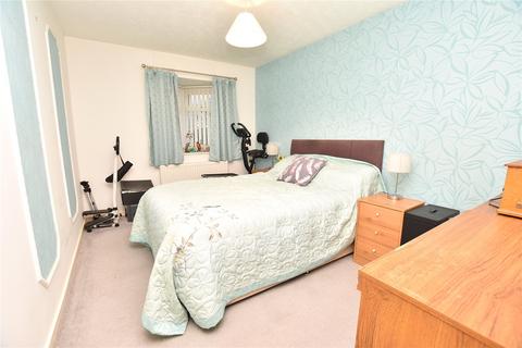 66 Birchfields Rise, Leeds, LS14 2JB