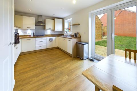 3 bedroom semi-detached house for sale, Adderbury, Banbury OX17