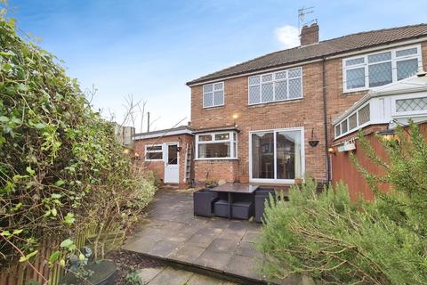 3 bedroom semi-detached house for sale, Howe Hill Close, North Yorkshire YO26