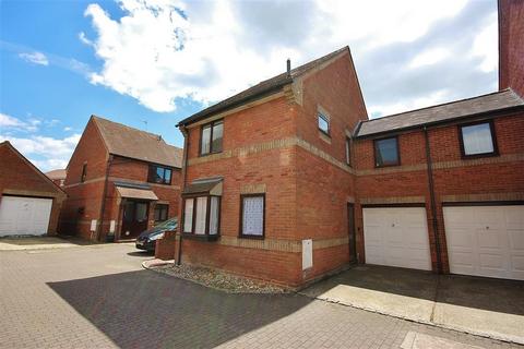 3 bedroom semi-detached house to rent, Stirlings Road, Oxfordshire OX12