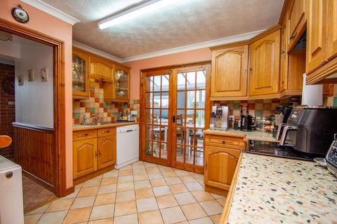 3 bedroom semi-detached house for sale, Ferry Road, Reading RG8