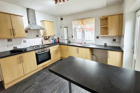 3 bedroom semi-detached house for sale, Rosebank Avenue, Lancashire FY4