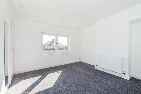 2 bedroom semi-detached house to rent, Redhill Drive, West Yorkshire WF10