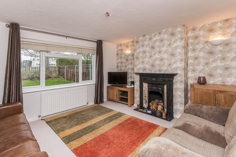 2 bedroom maisonette for sale, Courtney Crescent, Carshalton SM5