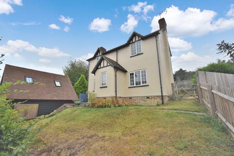 3 bedroom detached house to rent, Dairy Lane, Essex CM24