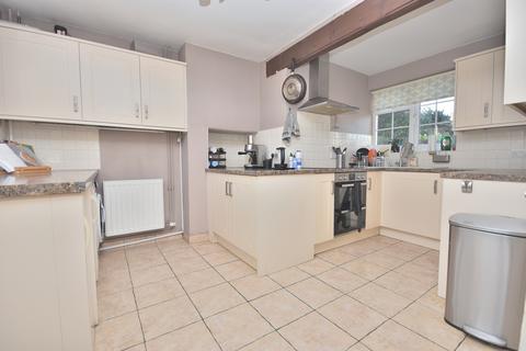 3 bedroom detached house to rent, Dairy Lane, Essex CM24