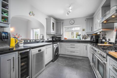 4 bedroom bungalow for sale, Highfield Avenue, Buckinghamshire HP12