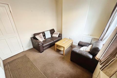 2 bedroom terraced house to rent, Whitmore Street, Staffordshire ST1