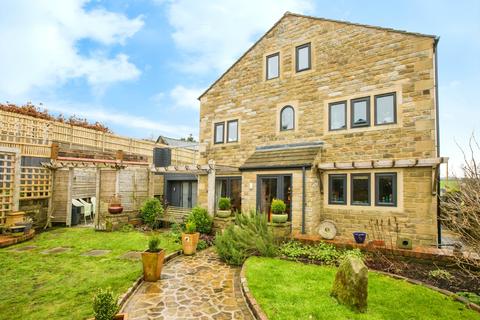 4 bedroom detached house for sale, Keighley Road, Hebden Bridge HX7