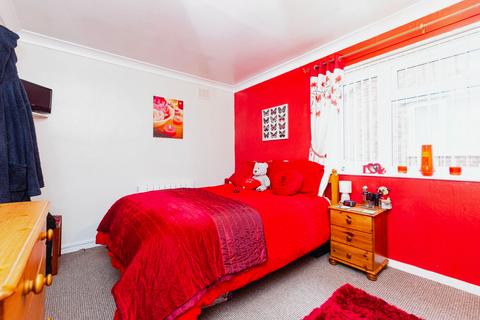 8 Finchale Crescent, Darlington, DL3 9SA