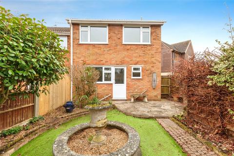 3 bedroom end of terrace house for sale, Glenfield Road, Ashford TW15