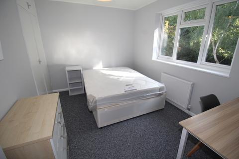 undefined, Cherrywood Avenue, Egham TW20