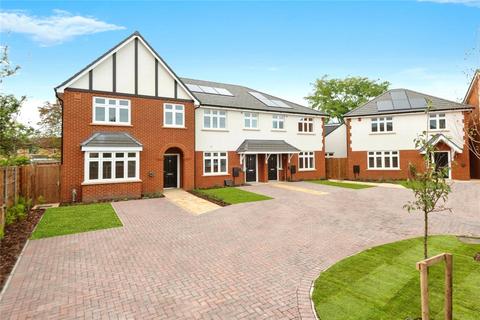 4 bedroom semi-detached house for sale, Vincam Close, Twickenham TW2