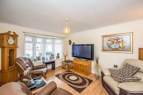 3 bedroom semi-detached house to rent – pohled 2