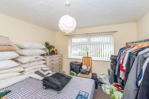 3 bedroom semi-detached house to rent – pohled 3