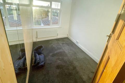 3 bedroom semi-detached house to rent, Victoria Road, Wolverhampton WV11