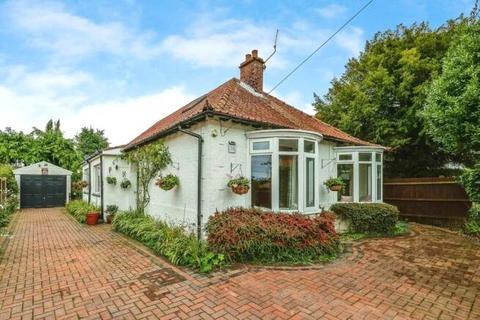 3 bedroom bungalow for sale, Cross Way, Hampshire PO9