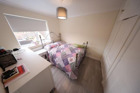 62 Camden Road, Chafford Hundred, Grays, RM16 6PY