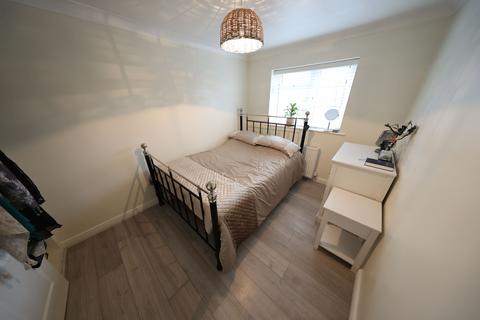 62 Camden Road, Chafford Hundred, Grays, RM16 6PY