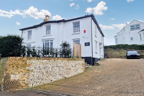 4 bedroom detached house for sale, St Margaret's Street, Rochester