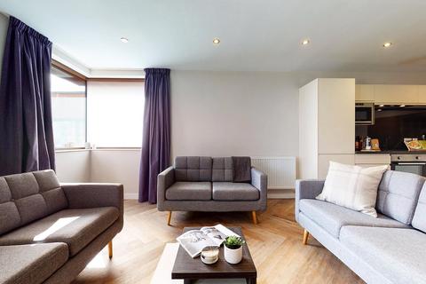 3 bedroom apartment to rent, Apt 57, Live Oasis Wade Lane, Live Oasis Wade Lane LS2