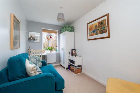 38 Sevenoaks Close, Sutton, SM2 6NL