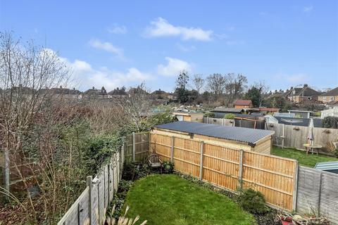 118 Mayfield Drive, Caversham, Reading, RG4 5JT