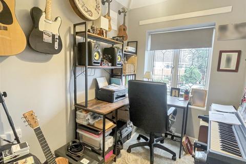 118 Mayfield Drive, Caversham, Reading, RG4 5JT