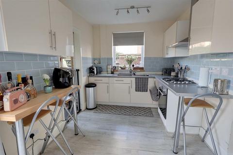 3 bedroom semi-detached house for sale, Colin Road, Barnwood, Gloucester