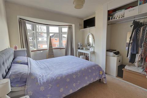 18 Colin Road, Barnwood, Gloucester, GL4 3JL