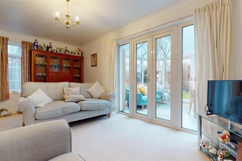 3 bedroom detached house for sale, Bowood Court, Great Holm, Milton Keynes