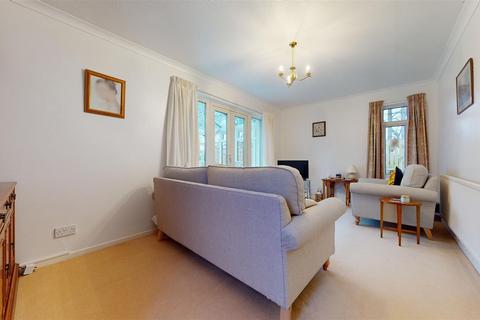 3 bedroom detached house for sale, Bowood Court, Great Holm, Milton Keynes