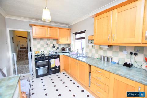 2 bedroom bungalow for sale, St. Peters Avenue, Rothwell, Leeds, West Yorkshire, LS26