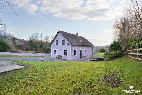 4 bedroom detached house for sale, Castle Street, Cardigan