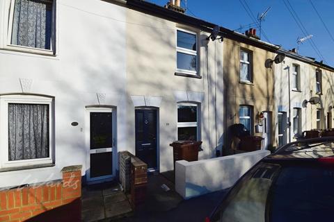 2 bedroom terraced house to rent, Hothfield Road Rainham ME8