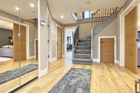 18 Grantham Avenue, Great Notley, Braintree, CM77 7FP
