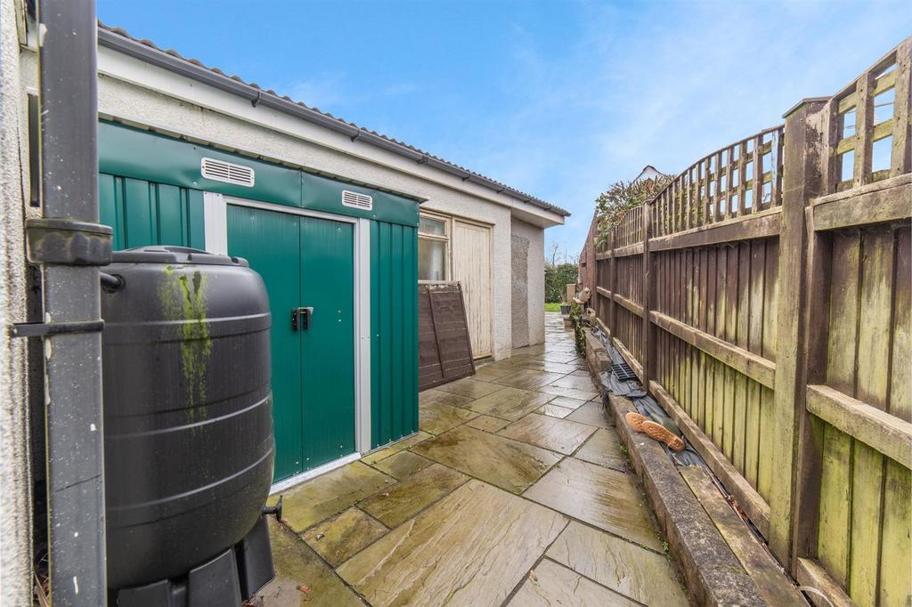 136 Edlogan Way 15.jpg
