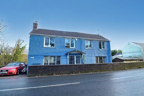 3 bedroom detached house for sale, Swansea Road, Swansea SA8