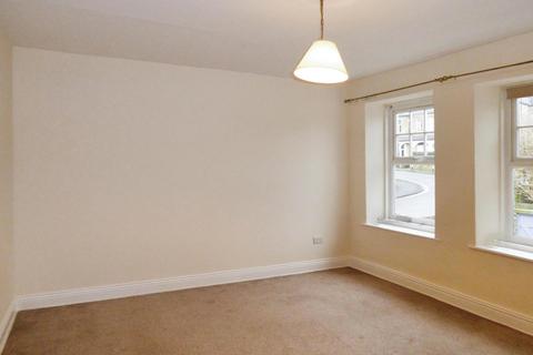 3 bedroom flat to rent, St Wilfrids Road, Hexham, NE46