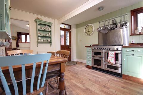 2 bedroom detached house for sale, Eastgate, Hornsea