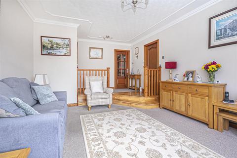 2 bedroom detached bungalow for sale, 66 Queen Margaret Fauld, Dunfermline, KY12 0RL