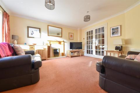 4 bedroom detached house for sale, Chestnut Grove, Moreton Morrell